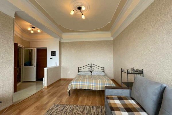 1-комн. квартира, 38 кв.м.